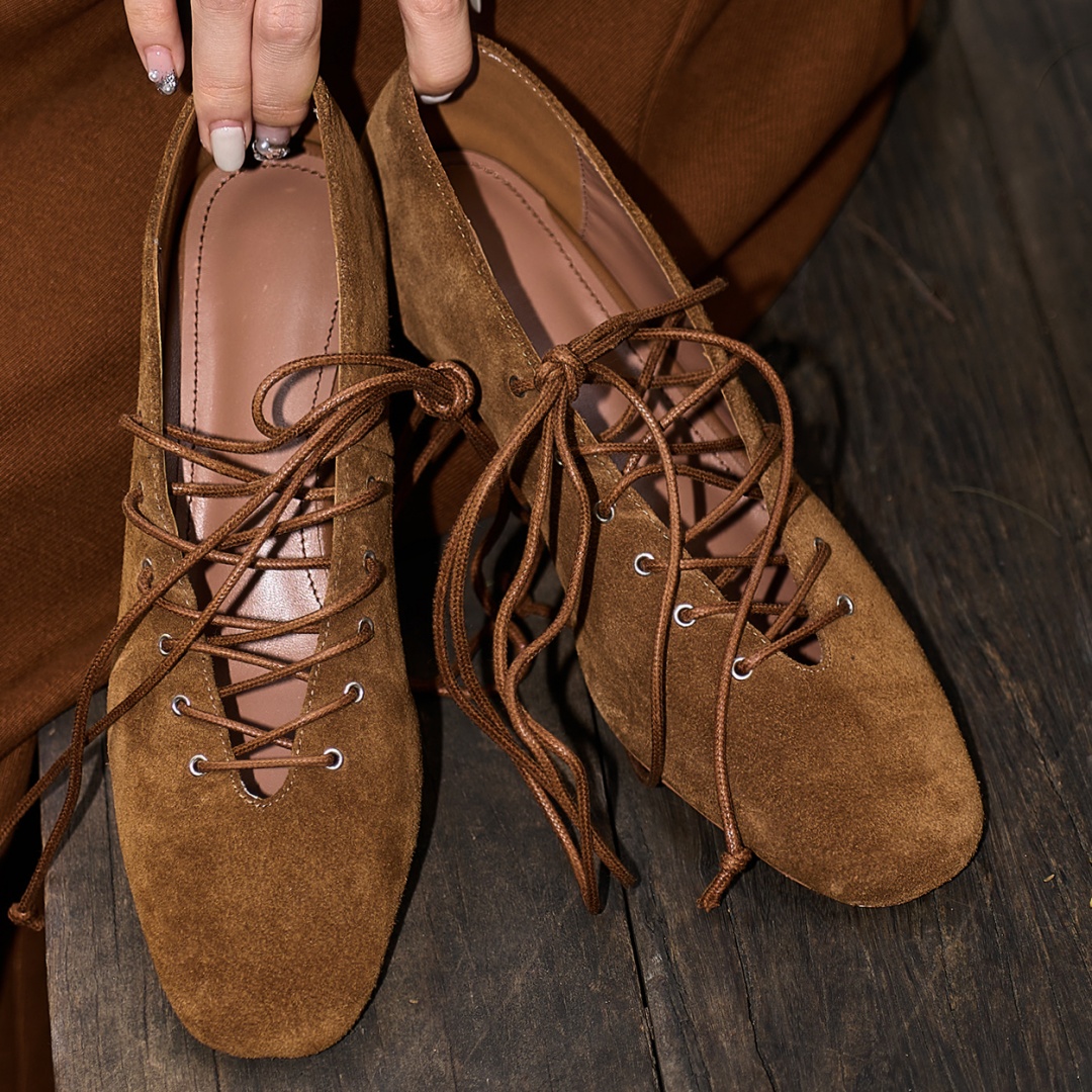 Women's natural suede leather  - Kitten Heel Women reseña y precio