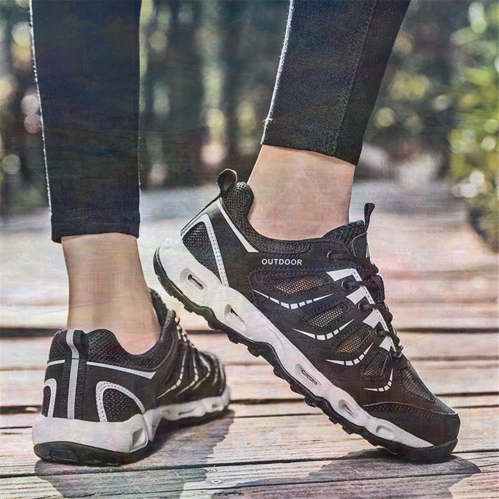 Sumer Round Tip Silver Sneaker - Women Formal Wear Store reseña y precio